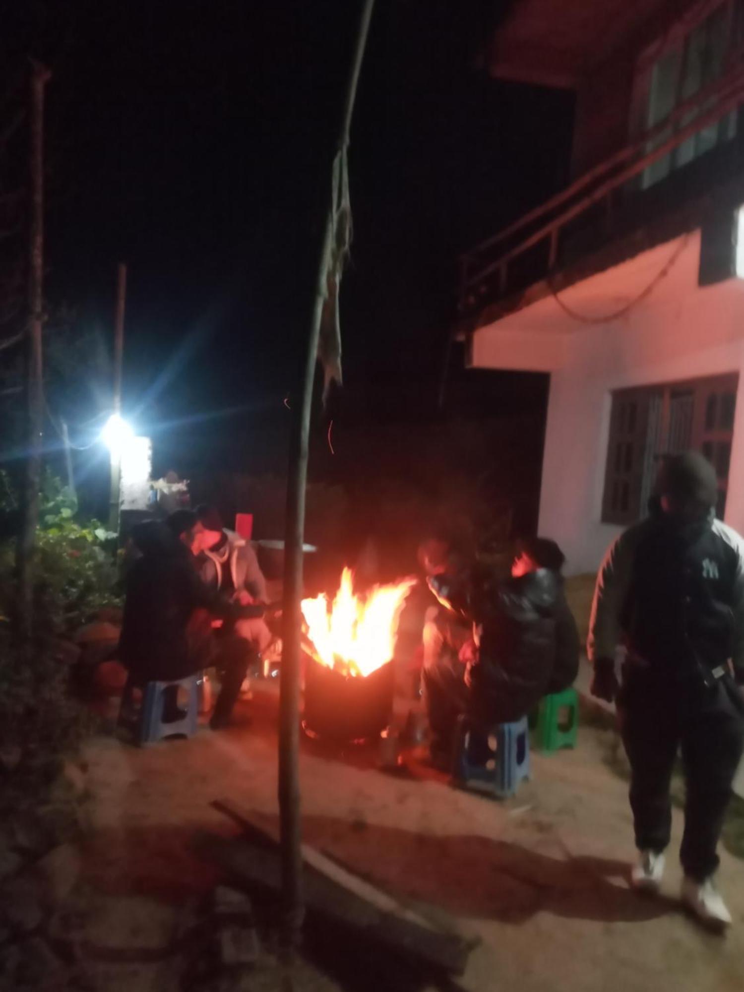 Unique Point Home Stay Nagarkot Bagian luar foto