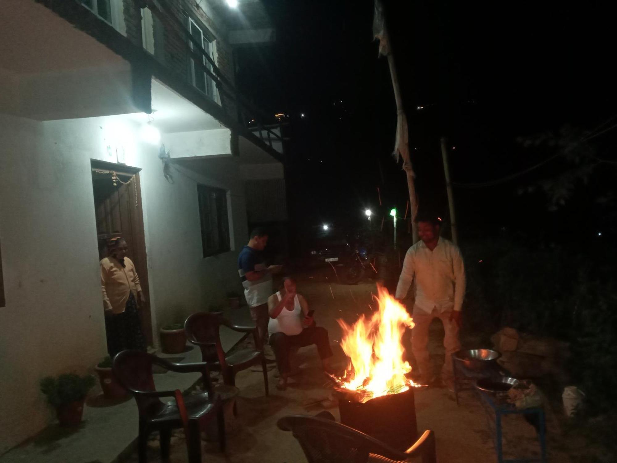 Unique Point Home Stay Nagarkot Bagian luar foto